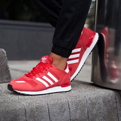 adidas boost herren 3 rote streifen|rote Sneaker für Herren .